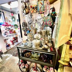 Studio Boutique - Purses and glittery things