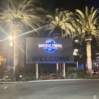 Universal Studios Hollywood - Amusement Parks Near Me - Universal City, California