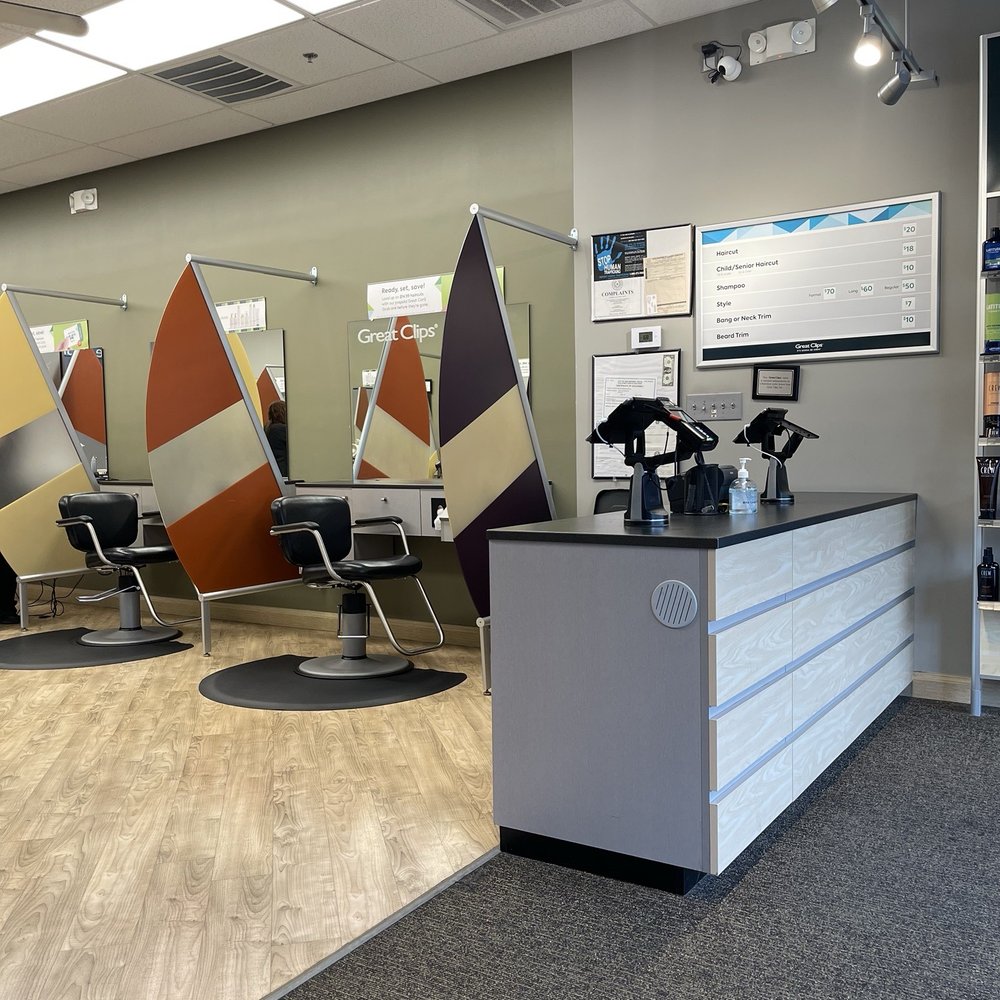 Great Clips - Front desk - Hair Salons Near Me - San Antonio, Texas