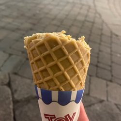 Cookie Dough Bliss - Gatlinburg - Peanut butter cone, was really good