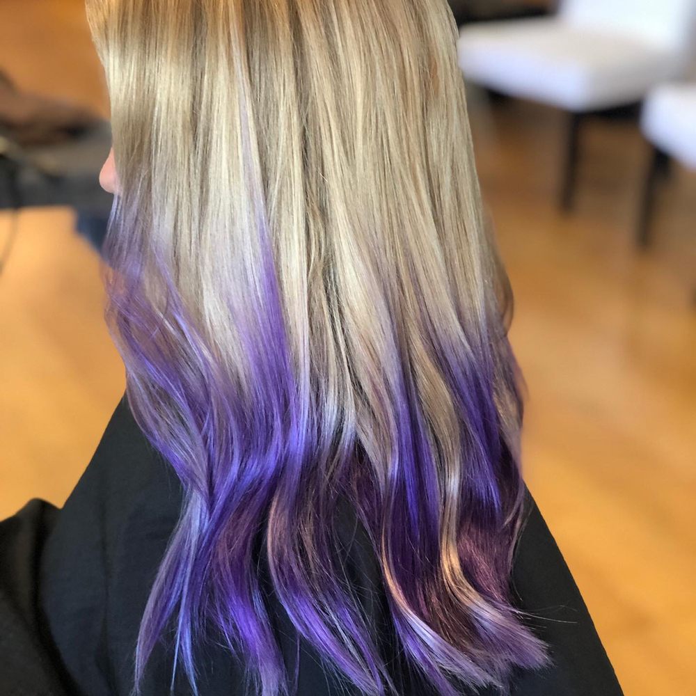 Hair By Deanne Logo