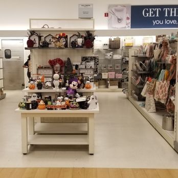 Marshalls - 9/10/22 Halloween is here. - Department Stores Near Me - Falls Church, Virginia
