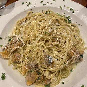 Umberto's Clam House - Linguine and Clam Sauce - Seafood Near Me - New York, New York Umberto's Clam House - Linguine and Clam Sauce - Seafood Near Me - New York, New York