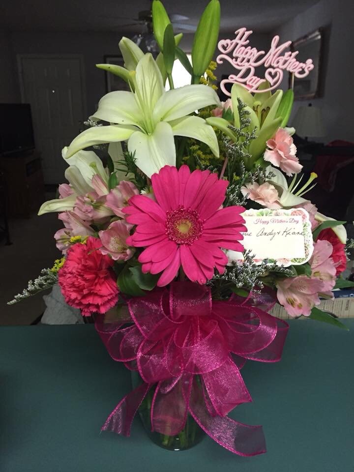 SMITH FLORIST Updated August 2024 406 Main St W, Hartselle, Alabama