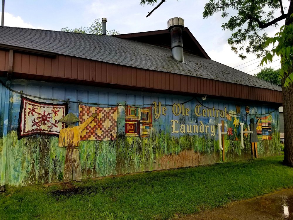 YE OLE CENTRAL LAUNDRY Updated October 2024 18 Photos 827 S Westnedge Ave, Kalamazoo