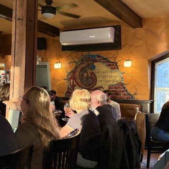 Governor's Pub & Eatery - Pubs Near Me - Sydney, Nova Scotia