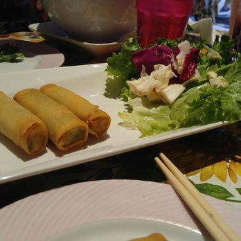 Pho VT - Crispy veggie egg rolls, came with five total. - Vietnamese Near Me - Los Angeles, California