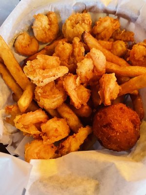 Hightide Island Grill near Seacrest Condominiums in Fort Walton Beach, FL