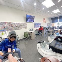 Rendezvous Nails & Spa - Most Wonderful Massage at the end. I am happy indeed.