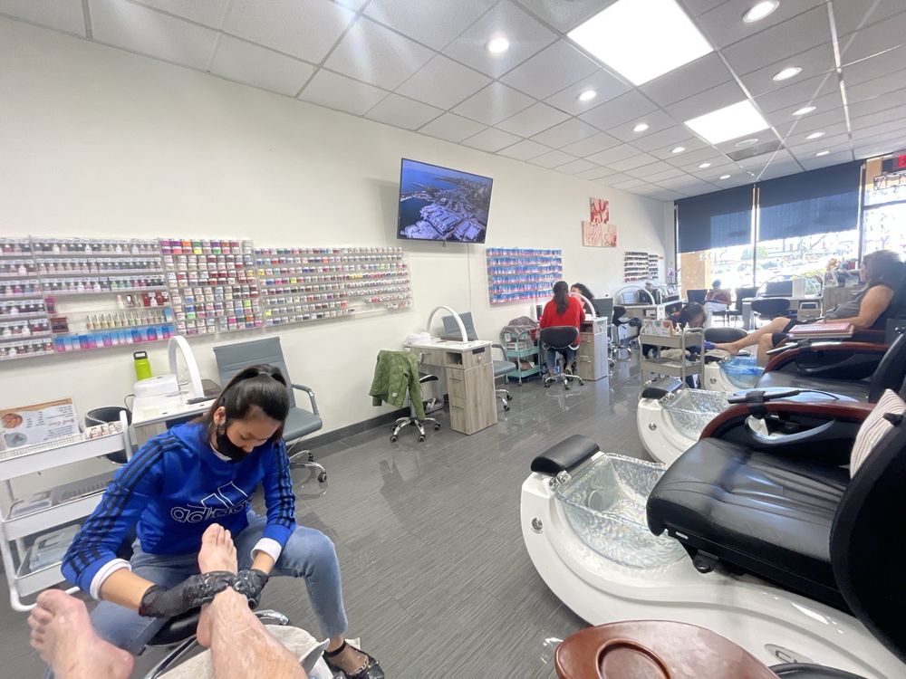 Rendezvous Hair Nails & Spa