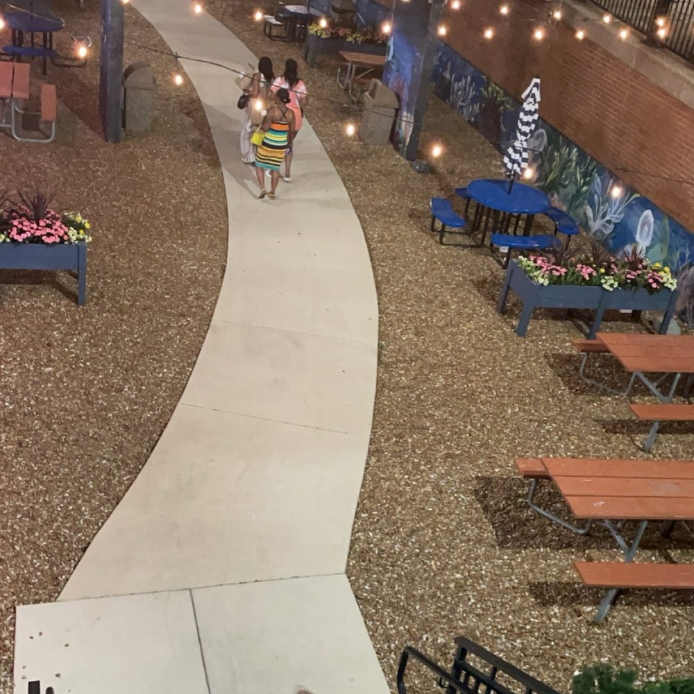 Lawrence's Fish & Shrimp - Side of fishery with outside seating and pathway to the river - Seafood Near Me - Chicago, Illinois
