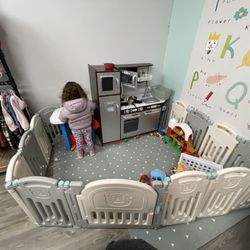 Gabriel's Closet - Children's play area.