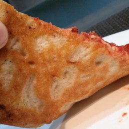 Nice crispy bottom corner slice. Nice crispy bottom corner slice.