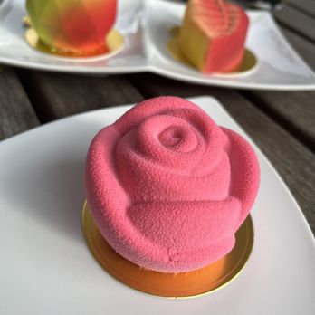 Jonquils Cafe & Bakery - Rose - Cafes Near Me - Boston, Massachusetts