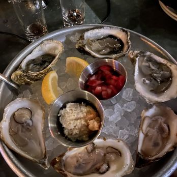 The Whining Pig Desert Ridge - oysters - Pubs Near Me - Phoenix, Arizona The Whining Pig Desert Ridge - oysters - Pubs Near Me - Phoenix, Arizona
