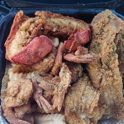 Krab Kingz - Fried shrimp, whiting, and lobster tails with french fries.