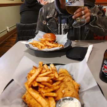 J-N-G Grill - G-n-J Grill yummy food - American Near Me - New Philadelphia, Ohio