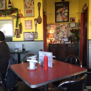 Great Lakes Cafe - This is a very cozy and friendly environment! You feel right at home! Jessica and the service here is amazing! - Breakfast & Brunch Near Me - Gary, Indiana