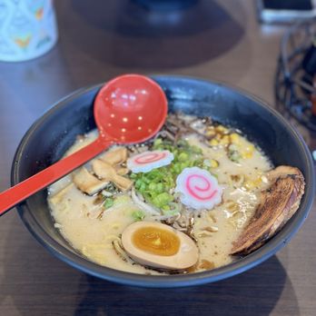 Tom Ramen - Tom Ramen - Sushi Bars Near Me - Alexandria, Virginia