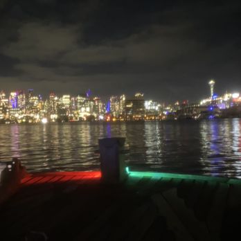 Hot Tub Boats - Skyline - Boating Near Me - Seattle, Washington