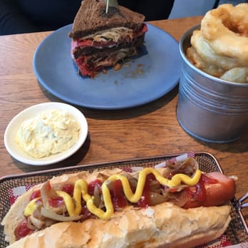 The Defiant Duck - American Near Me - Brisbane, QLD