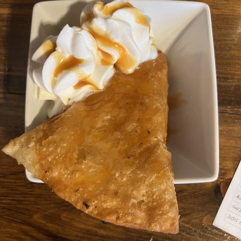 Edom Log Cabin - Apricot cobbler - Comfort Food Near Me - Edom, Texas