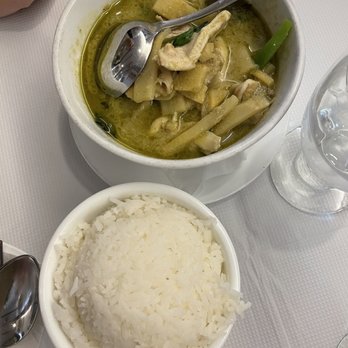 SriPraPhai Thai Restaurant - Thai Near Me - Woodside, New York