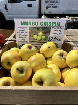 32nd Street Farmers Market by null
