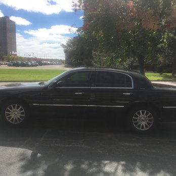 Metro Link Sedans - Airport Shuttles Near Me - Westland, Michigan
