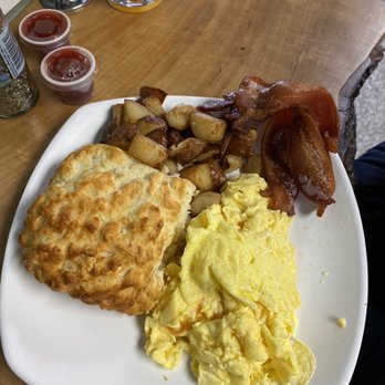 Biscuit Head - Full breakfast with cheesy scrambled eggs, home fries, bacon, and the famous biscuit - Cafes Near Me - Asheville, North Carolina Biscuit Head - Full breakfast with cheesy scrambled eggs, home fries, bacon, and the famous biscuit - Cafes Near Me - Asheville, North Carolina