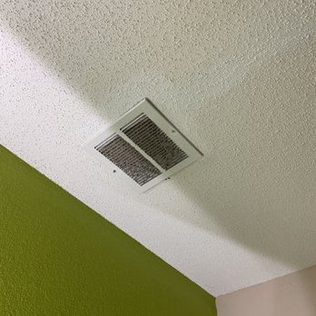 La Quinta Inn by Wyndham Calhoun - Bathroom vent Has not been cleaned in a long time. People are breathing this! - Hotels Near Me - Calhoun, Georgia