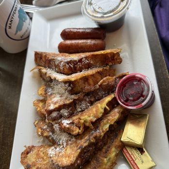 Manypenny Bistro - Raspberry fritter French toast - Pizza Near Me - Bayfield, Wisconsin Manypenny Bistro - Raspberry fritter French toast - Pizza Near Me - Bayfield, Wisconsin