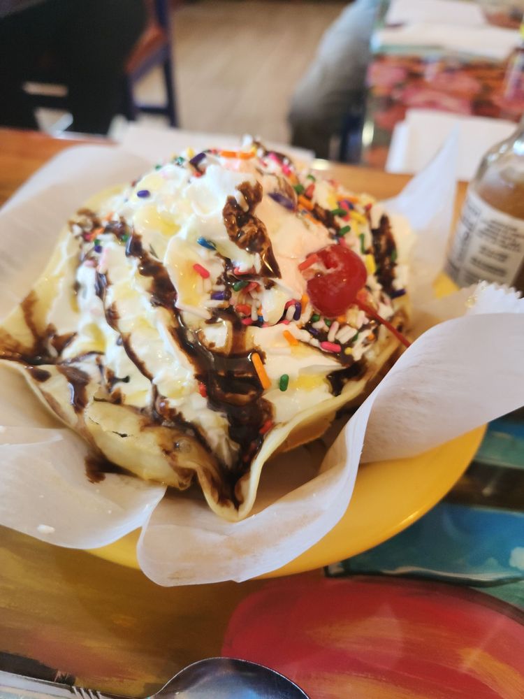 Malia's Mexican Restaurant Logo