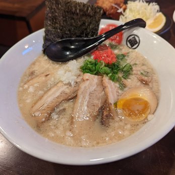 Umenoya - Tonkotsu Chashu Ramen! Amazing broth, tender Chashu, and one delicious Japanese style egg. Love love love! - Ramen Near Me - Torrance, California