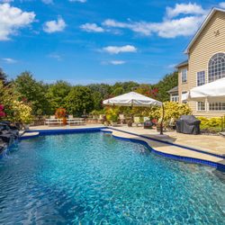 Cozy Pools Spas & Hearth