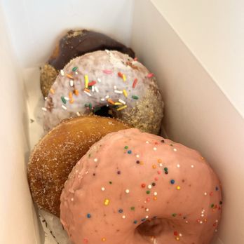 Blackbird Doughnuts - Watertown - Strawberry Sprinkle (v), Vanilla Sugar (v), Kiddie Cone, Smores - Donuts Near Me - Watertown, Massachusetts Blackbird Doughnuts - Watertown - Strawberry Sprinkle (v), Vanilla Sugar (v), Kiddie Cone, Smores - Donuts Near Me - Watertown, Massachusetts