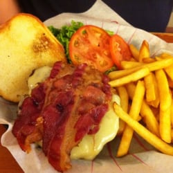 Friendly's - Mans burger with bacon