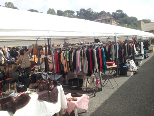 Borghetto Flaminio Market by null