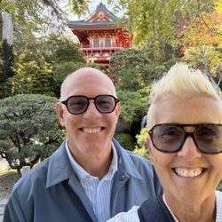 Dandyhorse SF Bike Rentals & Tours - A stop in the Japanese gardens in the park. Secured our bikes close by and enjoyed the sights!