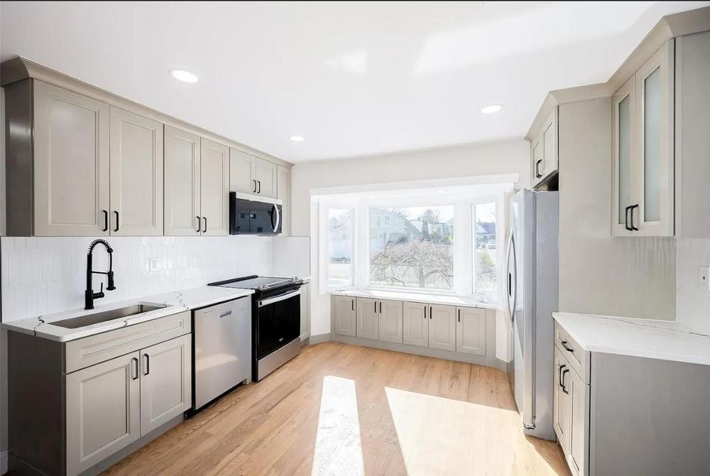 Sennhigh Kitchen & Bath - countertop fabricator in Bethpage, NY