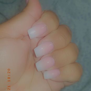 Chic Nails - Subtle and beautiful - Nail Salons Near Me - Hilo, Hawaii