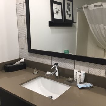 Country Inn & Suites by Radisson, Appleton, WI - Bathroom - Hotels Near Me - Appleton, Wisconsin
