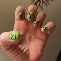 Zodiac Nail Boutique - Spooked up my nails for Halloween at Zodiac Nail Boutique!!