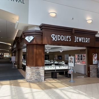Riddle's Jewelry - Dubuque - Jewelry Near Me - Dubuque, Iowa Riddle's Jewelry - Dubuque - Jewelry Near Me - Dubuque, Iowa