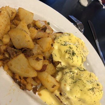 Maple Leaf Diner - Canadian Eggs Benedict - American Near Me - Dallas, Texas Maple Leaf Diner - Canadian Eggs Benedict - American Near Me - Dallas, Texas