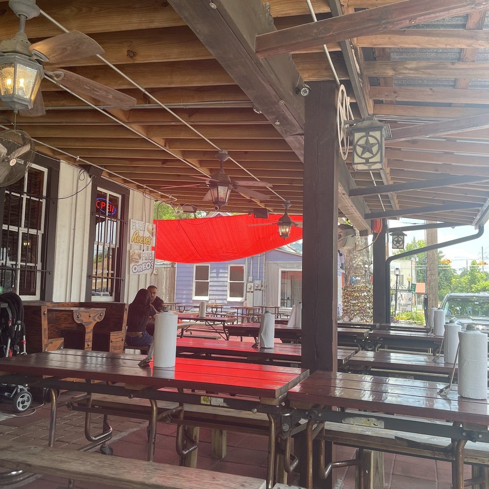 The Loose Caboose - Outdoor seating - Barbeque Near Me - Spring, Texas The Loose Caboose - Outdoor seating - Barbeque Near Me - Spring, Texas