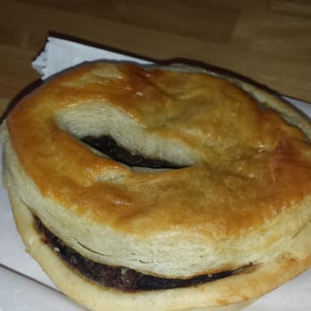 BurtoNZ bakery - Meat and mushroom pie - Bakeries Near Me - Windsor, California BurtoNZ bakery - Meat and mushroom pie - Bakeries Near Me - Windsor, California
