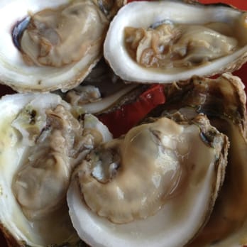 El Merendero - Bummer! The oysters were served with no care. The wonderful liquor from the oysters fell to the bottom of the bowl. - Mexican Near Me - Tucson, Arizona El Merendero - Bummer! The oysters were served with no care. The wonderful liquor from the oysters fell to the bottom of the bowl. - Mexican Near Me - Tucson, Arizona