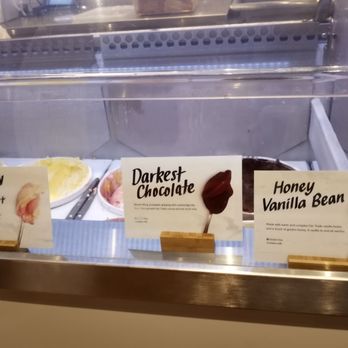 Jeni's Splendid Ice Creams - More flavors of ice cream - Ice Cream & Frozen Yogurt Near Me - Chicago, Illinois Jeni's Splendid Ice Creams - More flavors of ice cream - Ice Cream & Frozen Yogurt Near Me - Chicago, Illinois