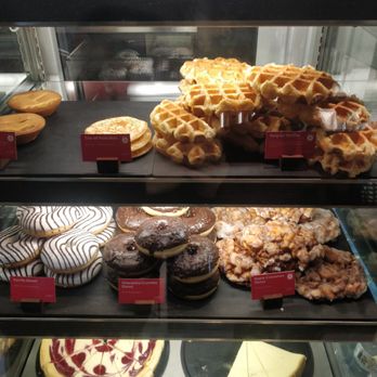 Starbucks - Pastries - Coffee & Tea Near Me - Rapperswil, SG